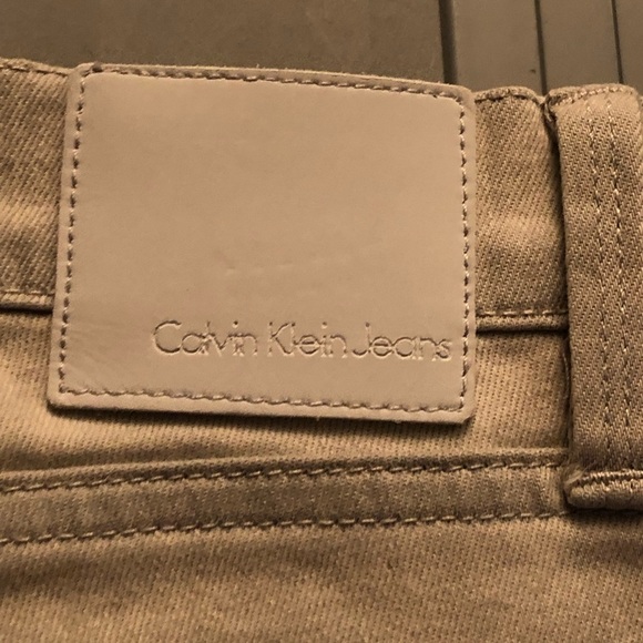 Calvin Klein Jeans  size 31 / 12 light silver gray straight bootcut with stretch - Picture 9 of 13